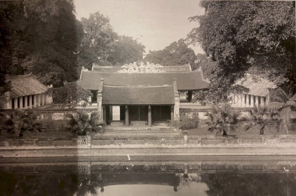 Panoramic view of the Temple of Literature, photographed in 1950 (Source: Internet)